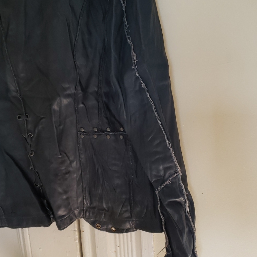 Leather jacket - Picture 11 of 11